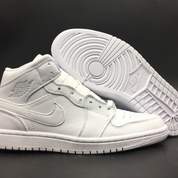 Jordan Shoes - New DS AIR JORDAN 1 MID AJ1 TRIPLE White 5y 6.5